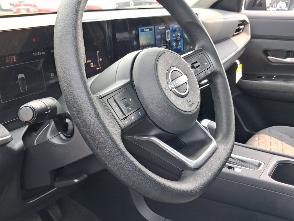 Used 2026 Nissan Kicks SV w/ SV Premium Package AWD/4WD image 18