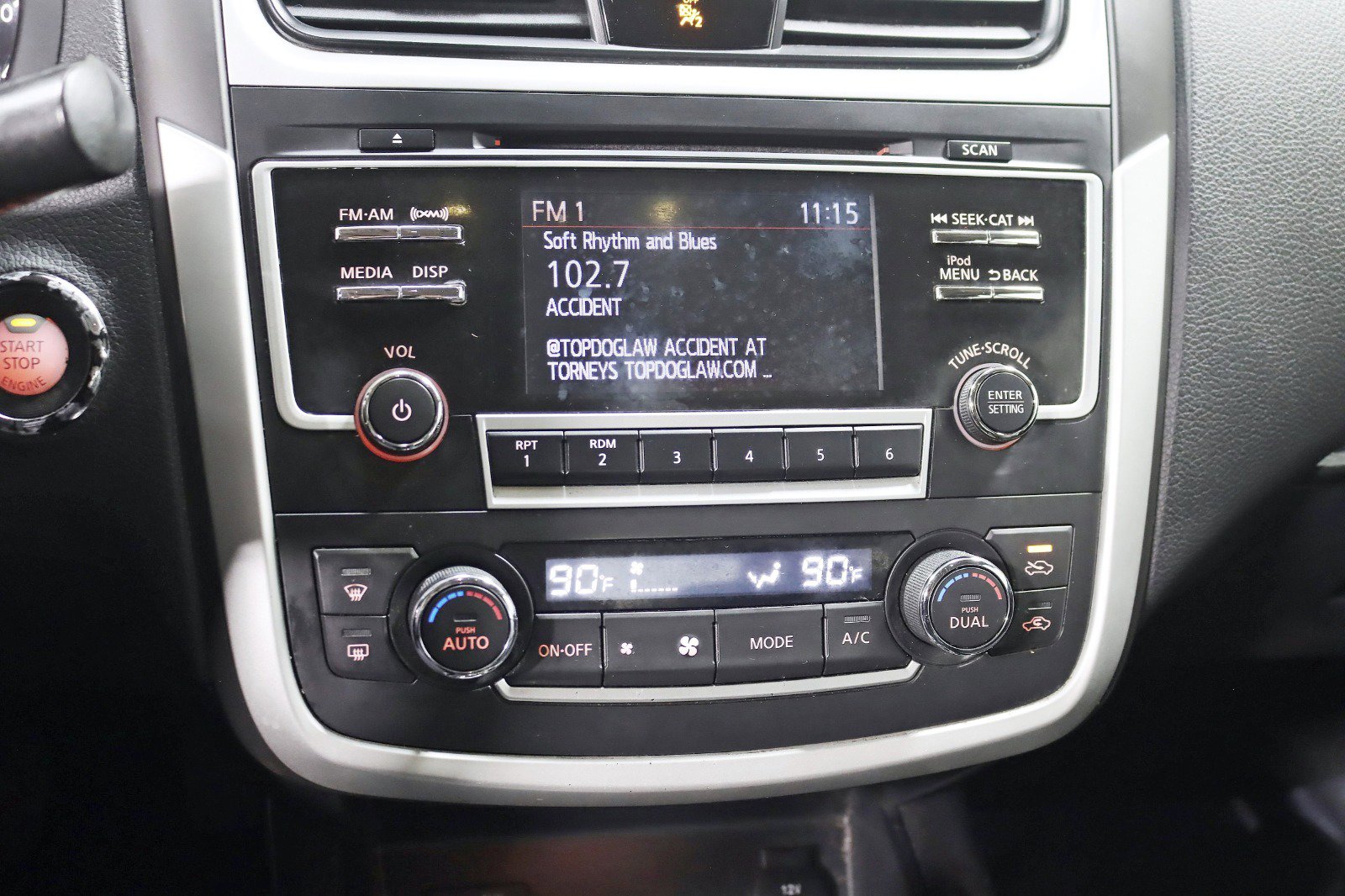 Used 2017 Nissan Altima 2.5 SL w/ Moonroof Package image 19