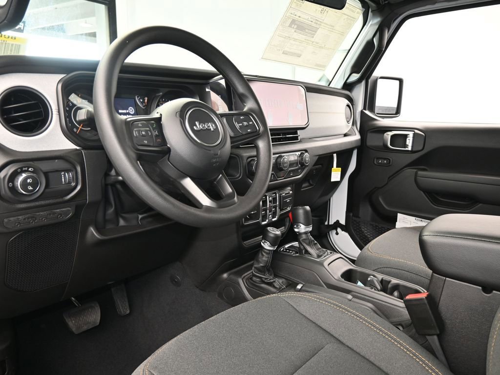 New 2026 Jeep Gladiator Sport AWD/4WD image 12