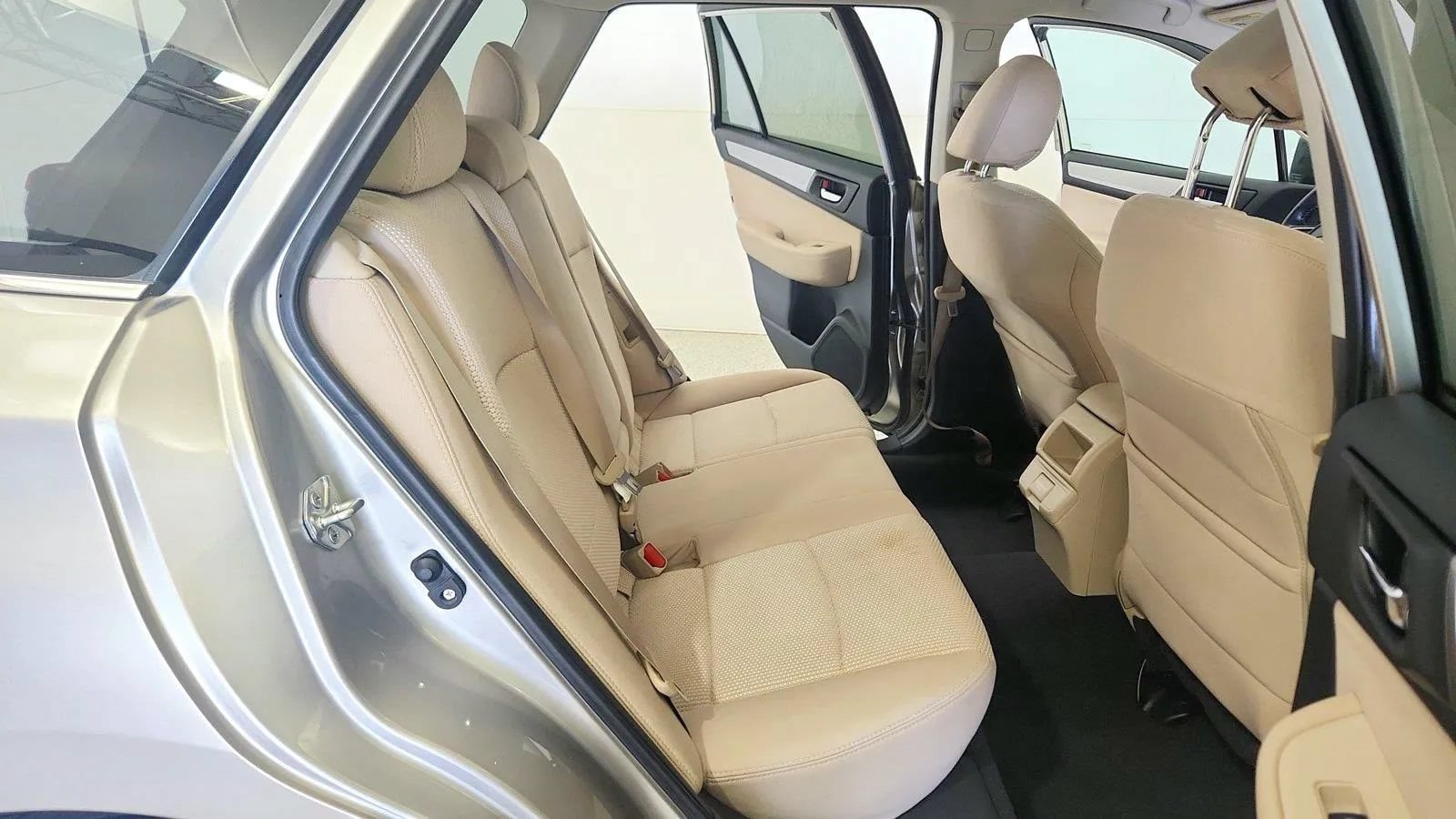 Used 2018 Subaru Outback 2.5i Premium AWD/4WD image 27