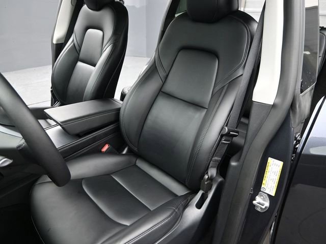 Used 2024 Tesla Model Y Long Range image 13