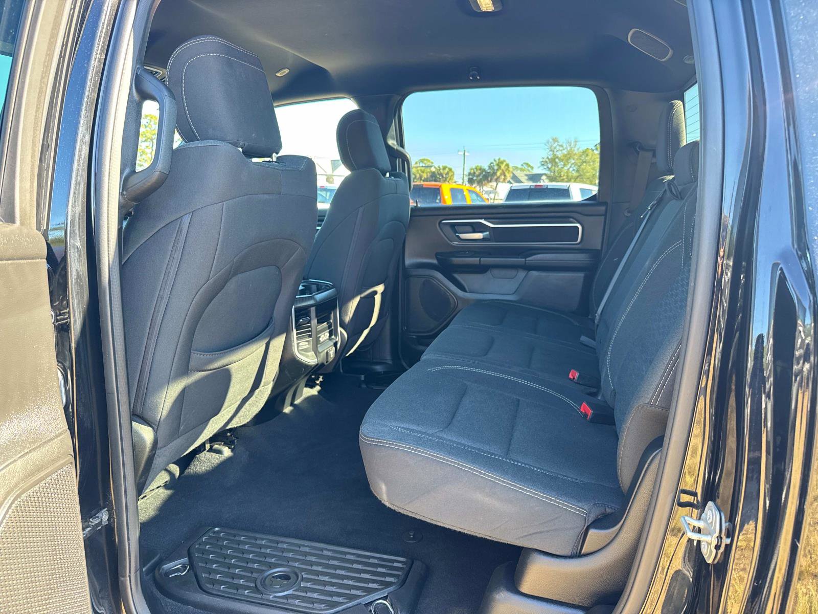 Certified 2025 RAM 1500 Big Horn image 17