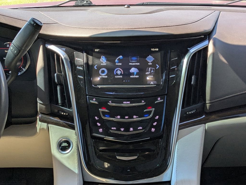 Used 2017 Cadillac Escalade Luxury image 15