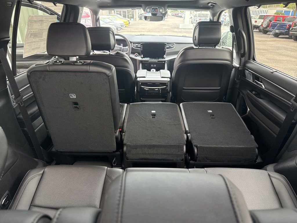 New 2026 Jeep Grand Wagoneer Limited AWD/4WD image 10