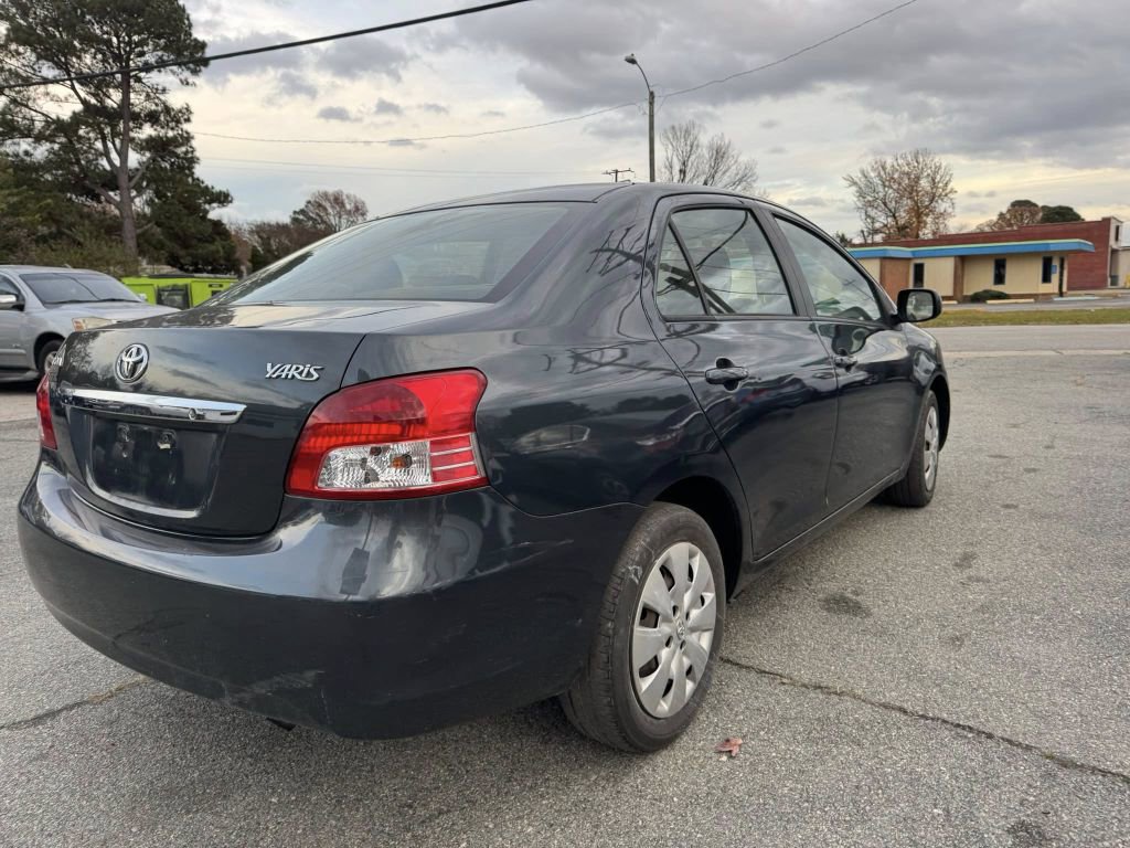 Used 2011 Toyota Yaris Sedan image 2