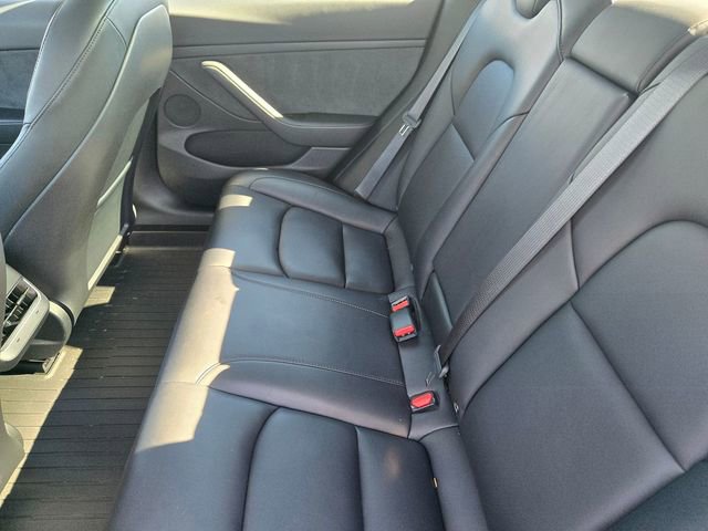 Used 2023 Tesla Model 3 Standard Range image 9
