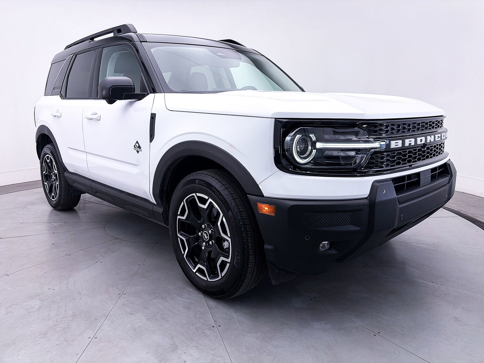 Used 2025 Ford Bronco Sport Outer Banks w/ Outer Banks Tech Package+ AWD/4WD image 10