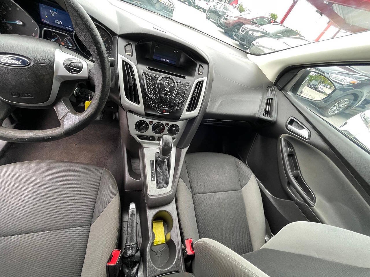 Used 2014 Ford Focus SE FWD image 12
