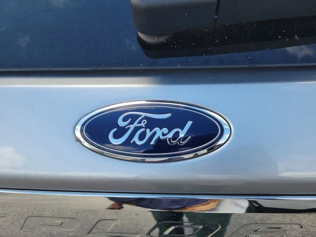 Used 2022 Ford Explorer XLT image 5