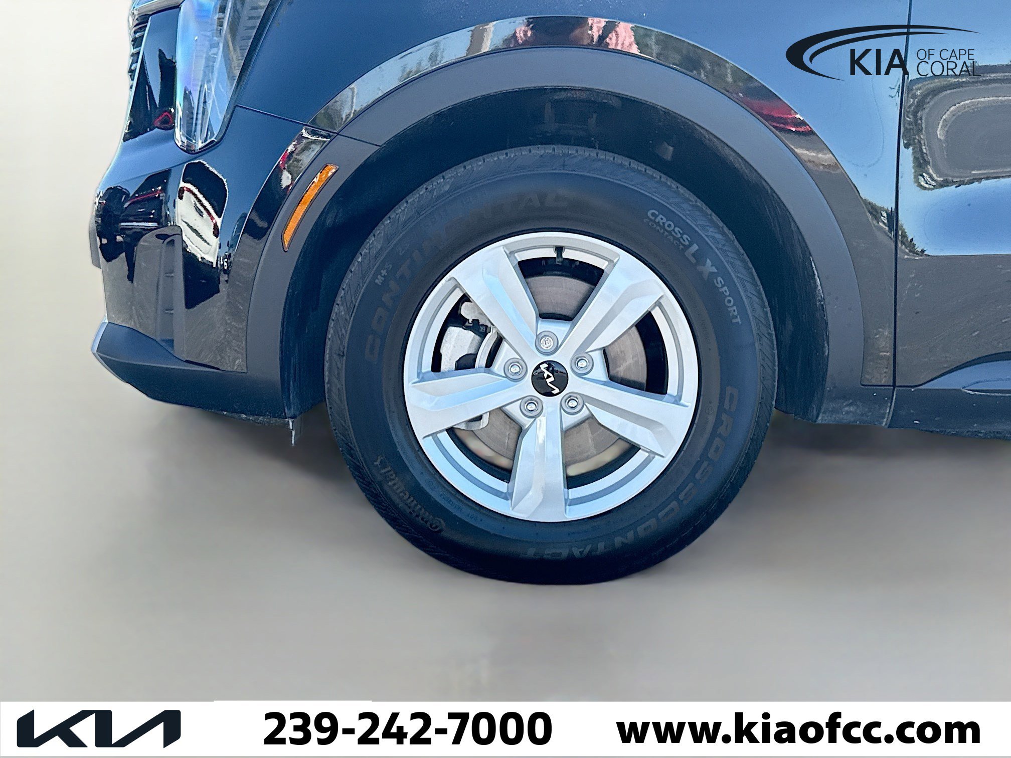 Certified 2025 Kia Sorento LX image 39