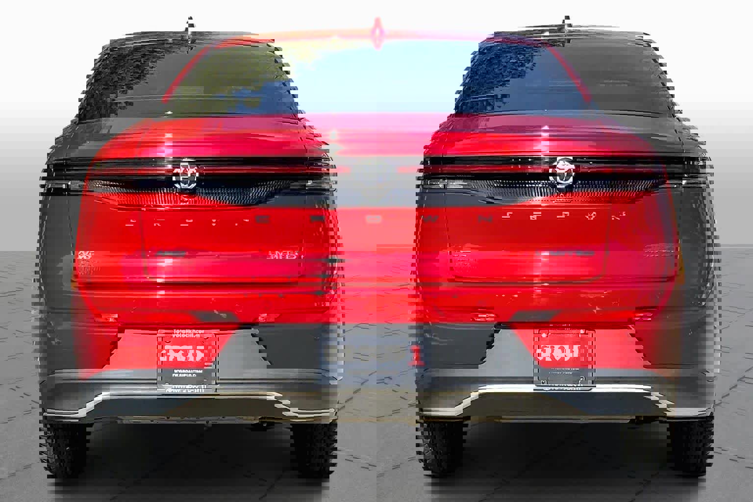 Used 2023 Toyota Crown Limited image 5