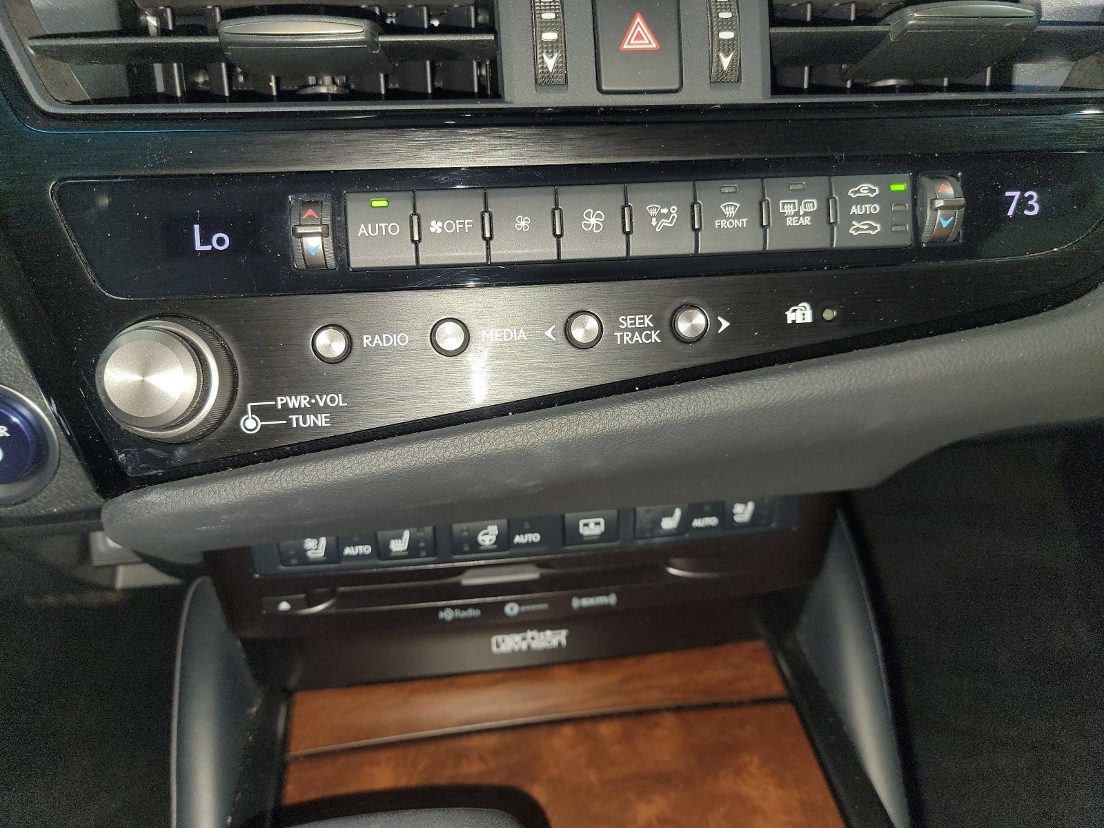 Used 2022 Lexus ES 300h w/ Accessory Package FWD image 21