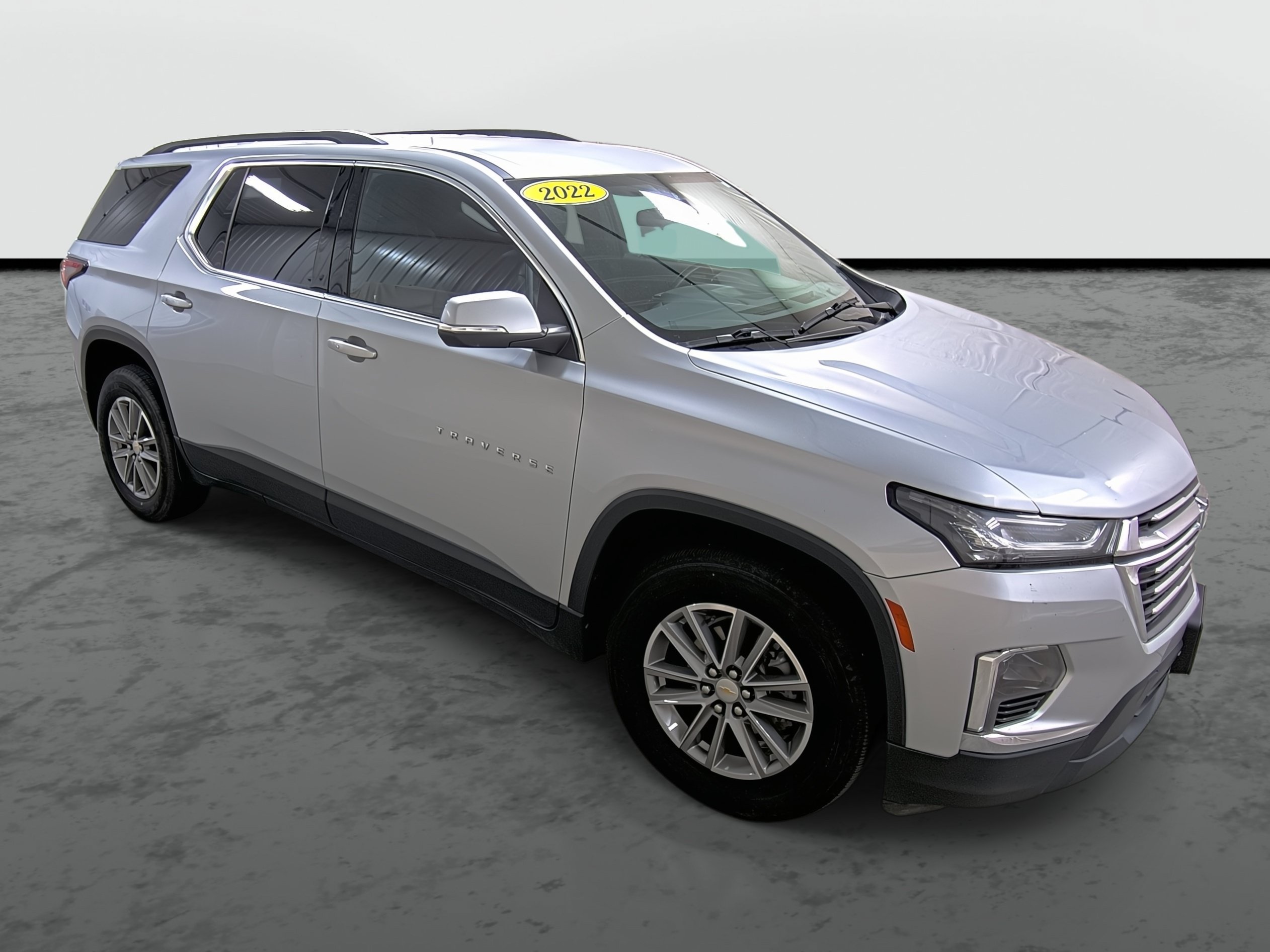 Certified 2022 Chevrolet Traverse LT w/ LPO, Cargo Package AWD/4WD image 5