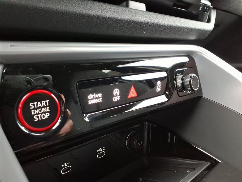 New 2025 Audi SQ5 Premium Plus AWD/4WD image 17