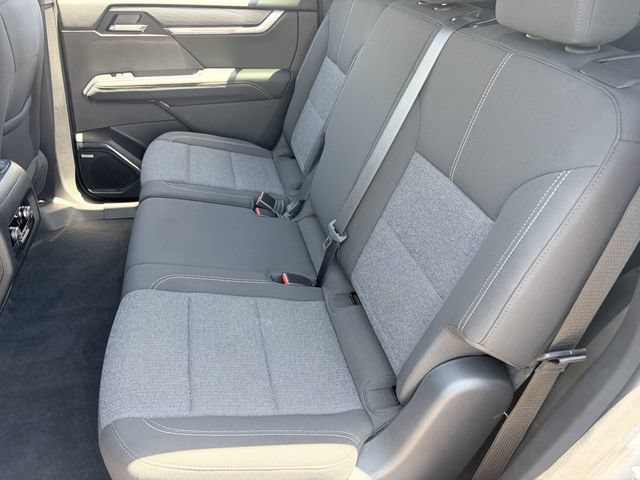 Used 2026 GMC Acadia Elevation FWD image 18
