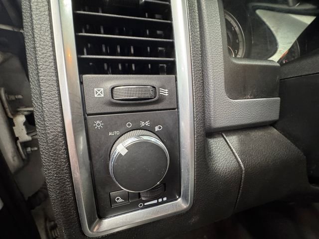 Used 2018 RAM 2500 SLT image 22