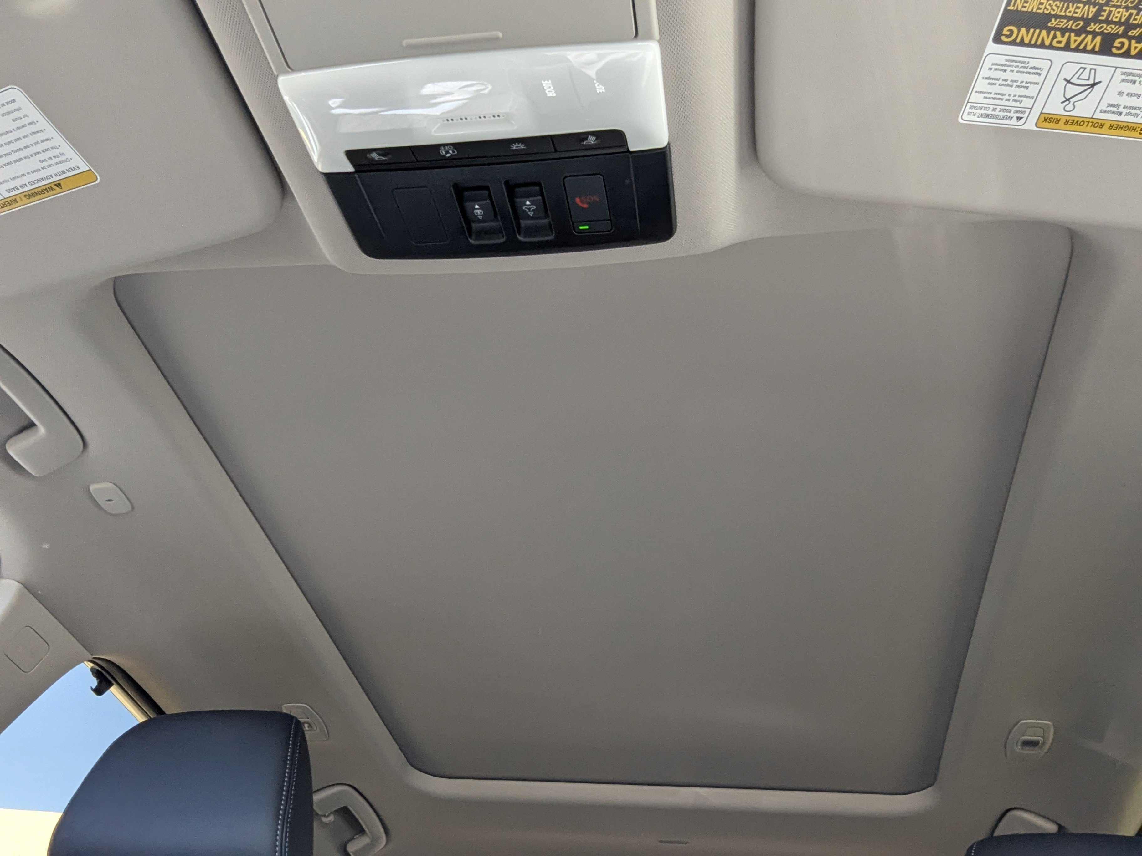 Used 2024 Nissan Rogue Platinum w/ Platinum Premium Package image 12