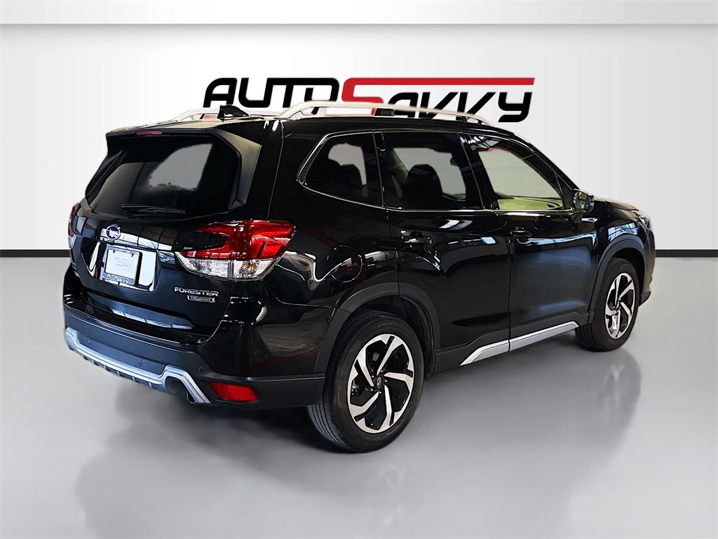 Used 2023 Subaru Forester Touring image 7