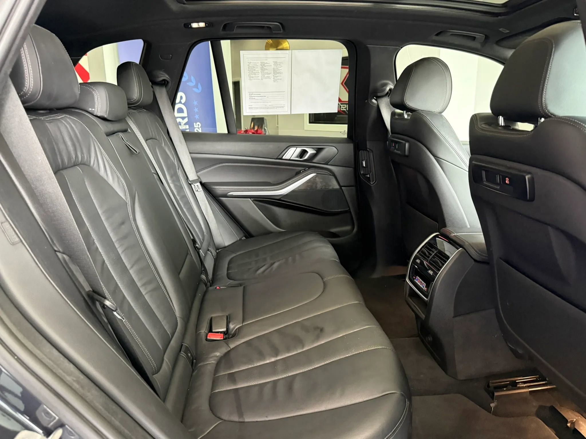 Used 2019 BMW X5 xDrive40i w/ Convenience Package AWD/4WD image 24