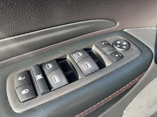 Used 2025 Dodge Durango GT AWD/4WD image 32
