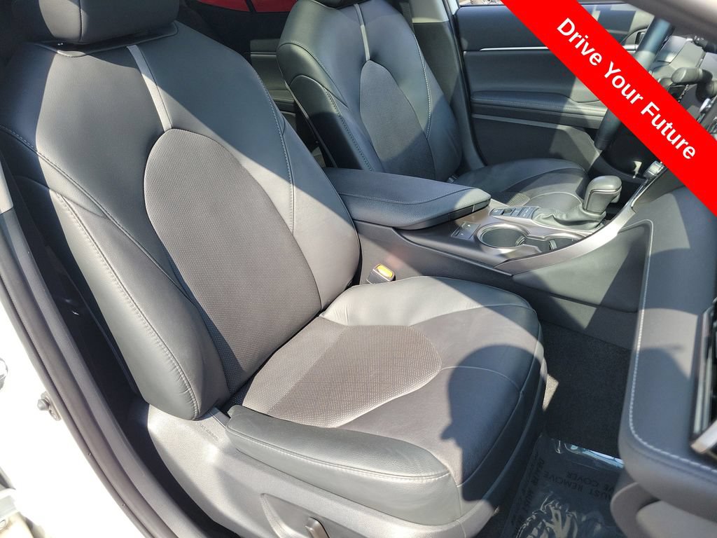 Used 2024 Toyota Camry XSE FWD image 25