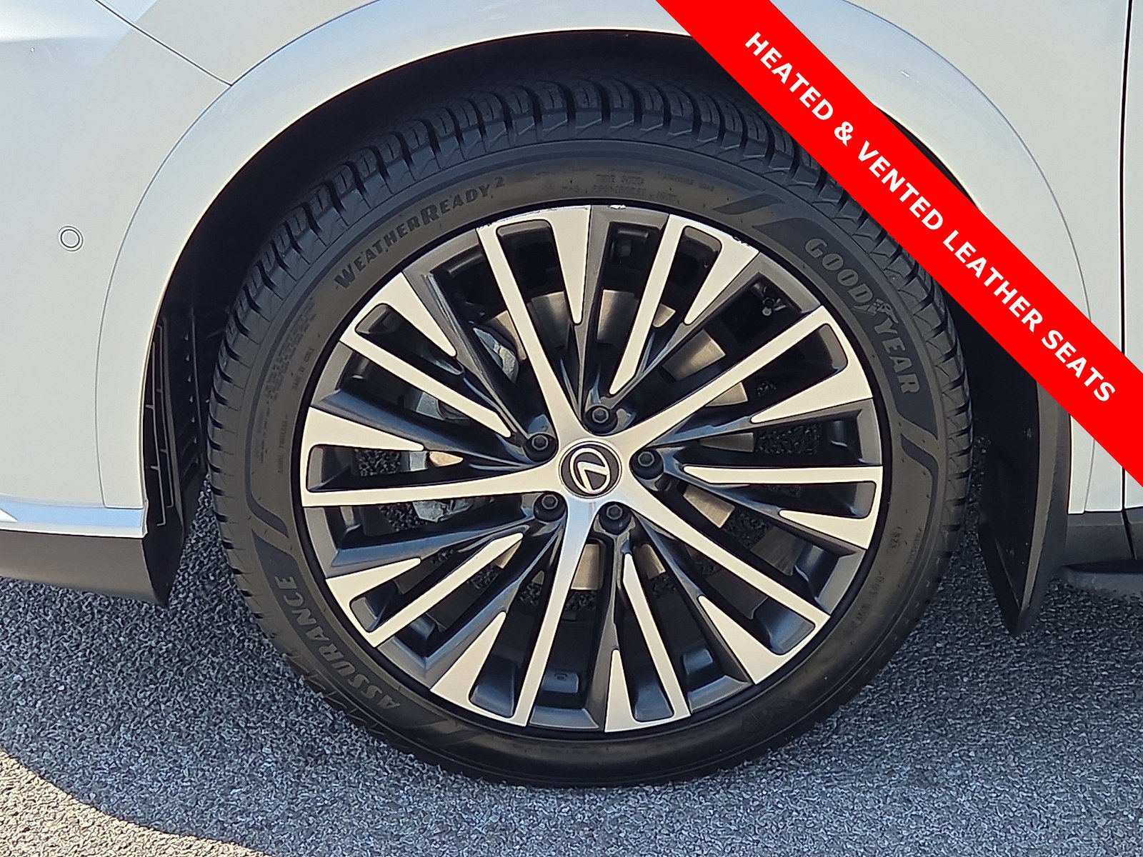 Used 2024 Lexus RX 350 Premium Plus w/ Convenience Package FWD image 7
