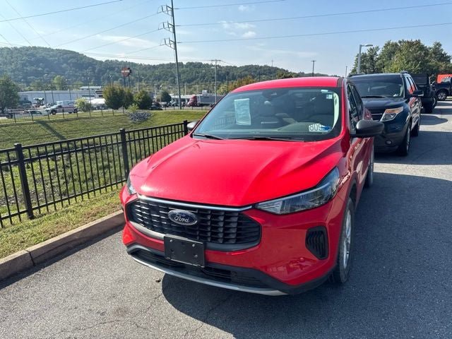 Used 2024 Ford Escape Active AWD/4WD image 6