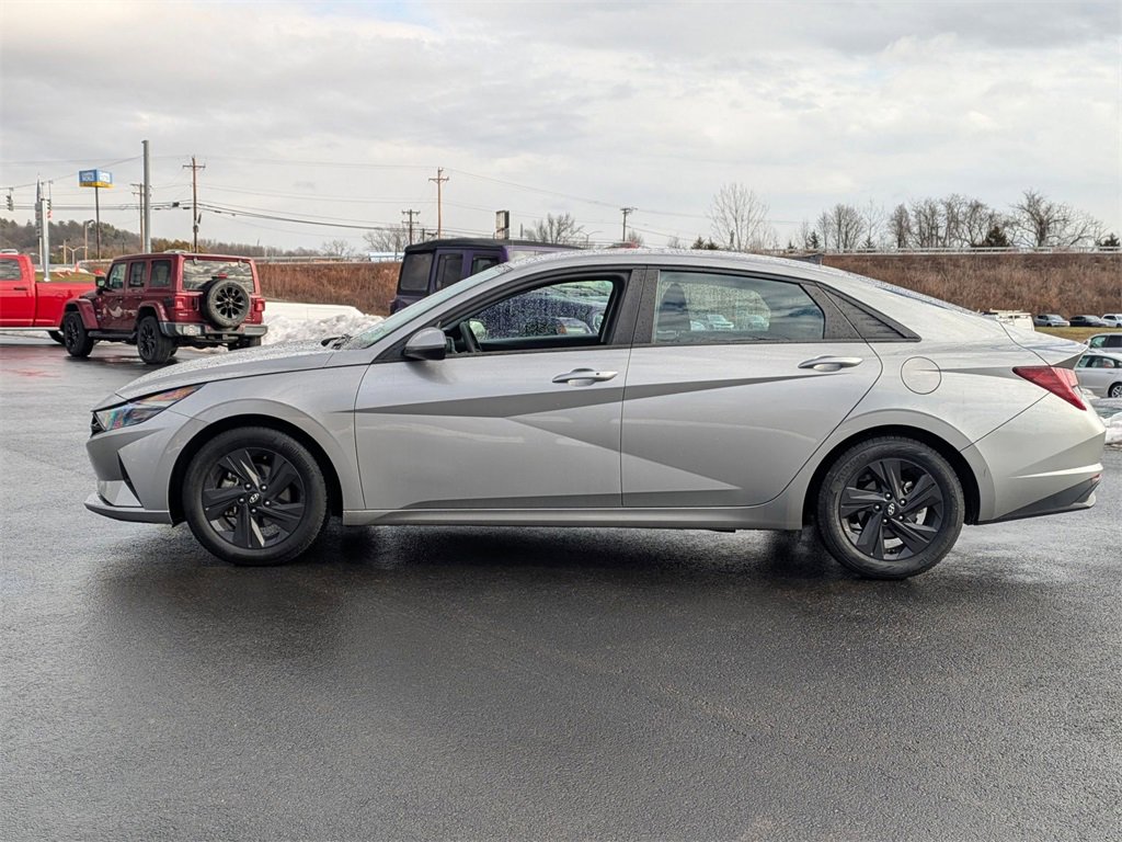 Used 2021 Hyundai Elantra SEL image 6