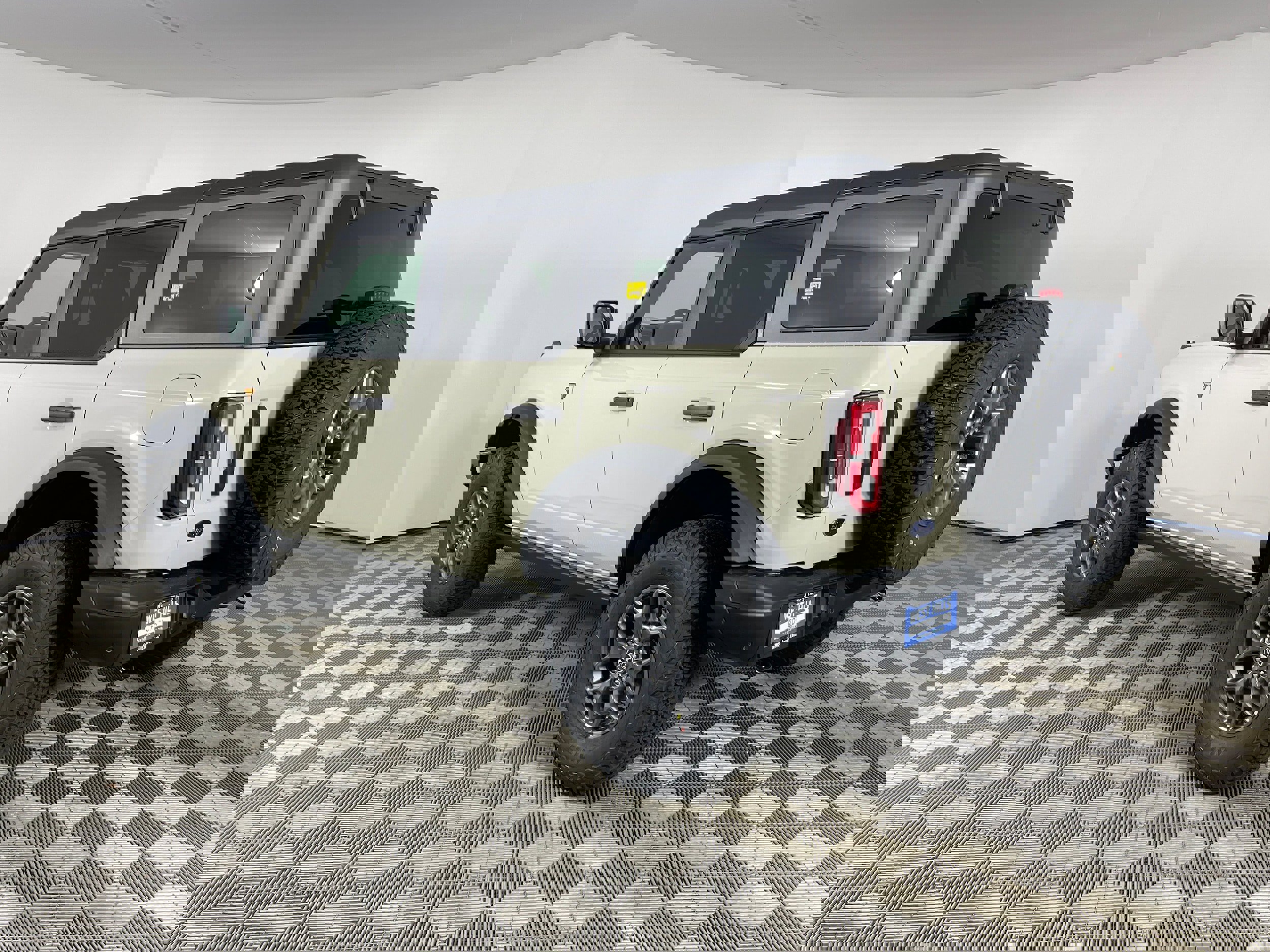 New 2025 Ford Bronco Badlands image 21