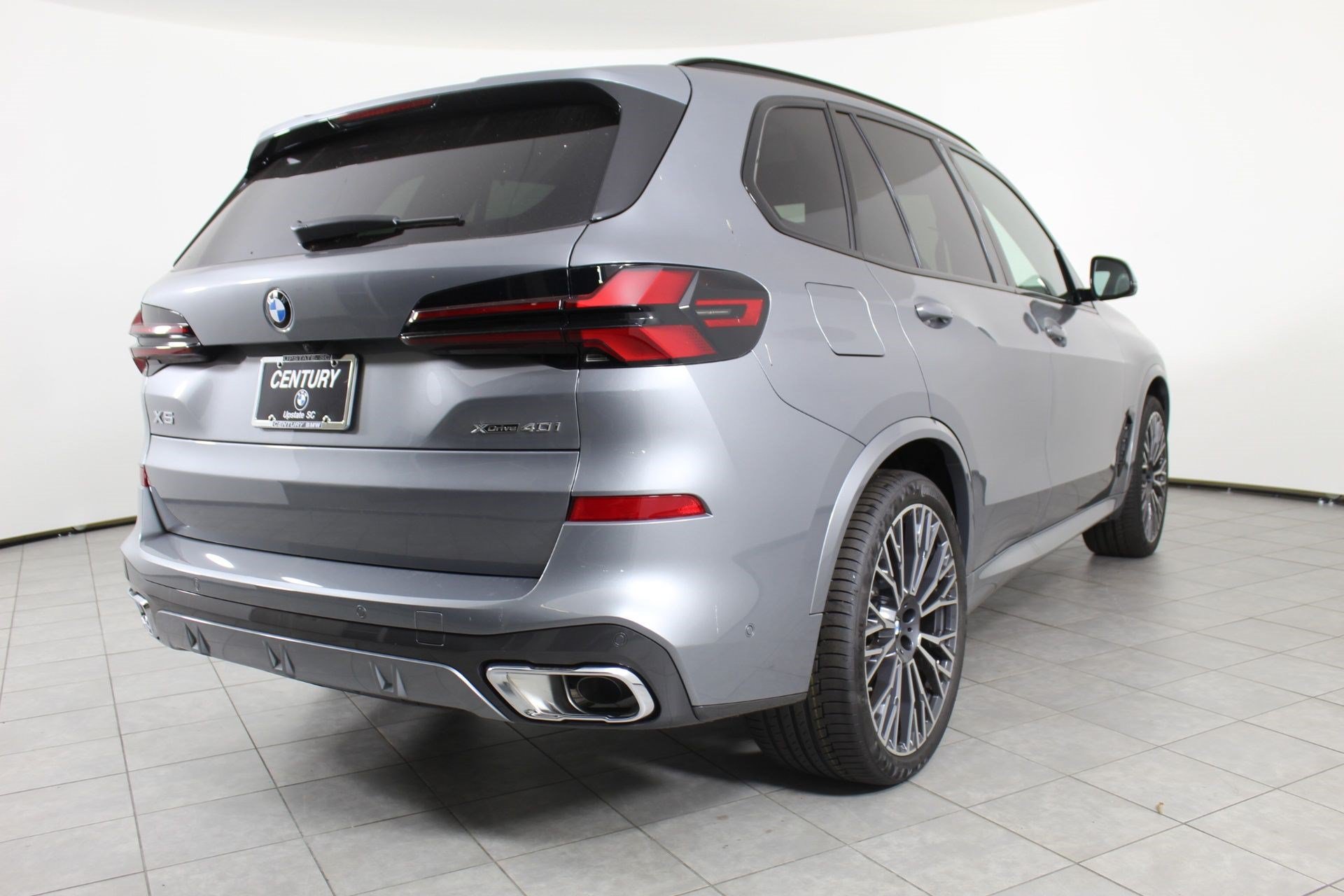 Used 2026 BMW X5 xDrive40i w/ M Sport Package AWD/4WD image 9