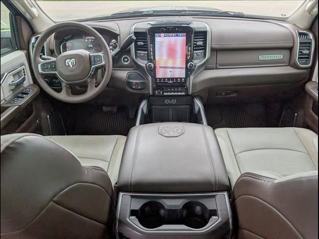 Used 2025 RAM 2500 Laramie AWD/4WD image 17