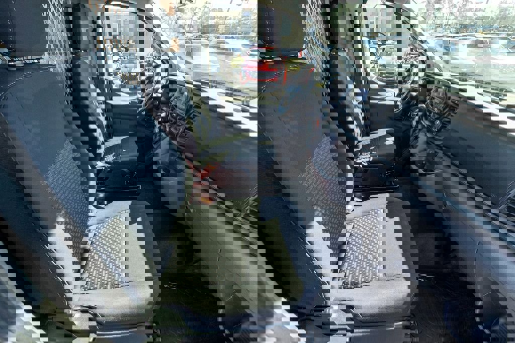 Used 2024 Ford Transit 250 Low Roof w/ Exterior Upgrade Package image 26