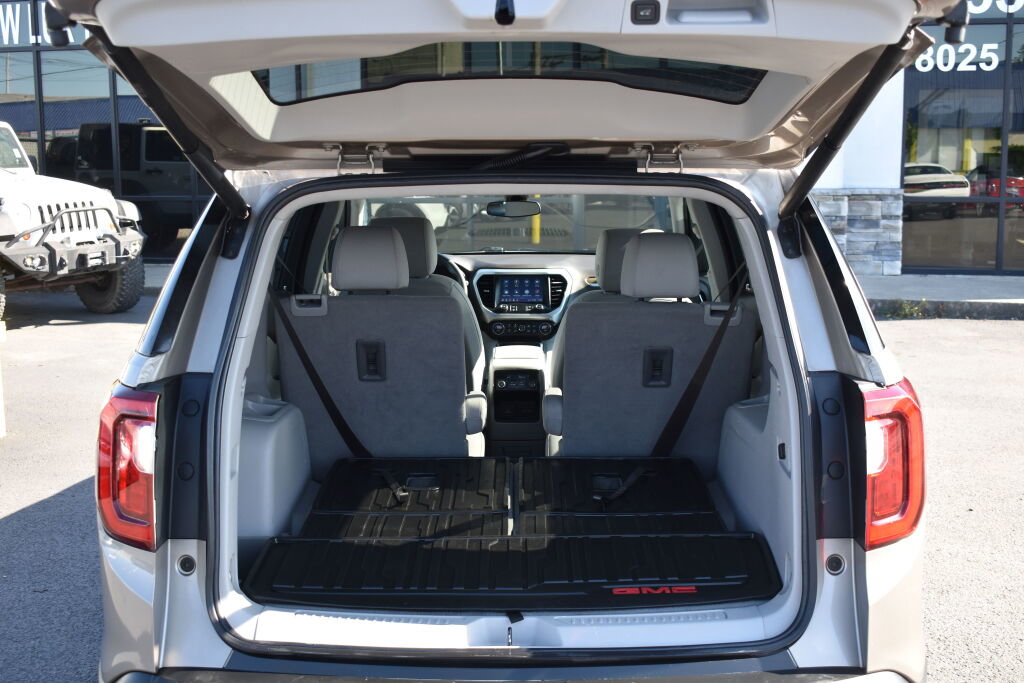 Used 2023 GMC Acadia SLE w/ Driver Convenience Package image 33