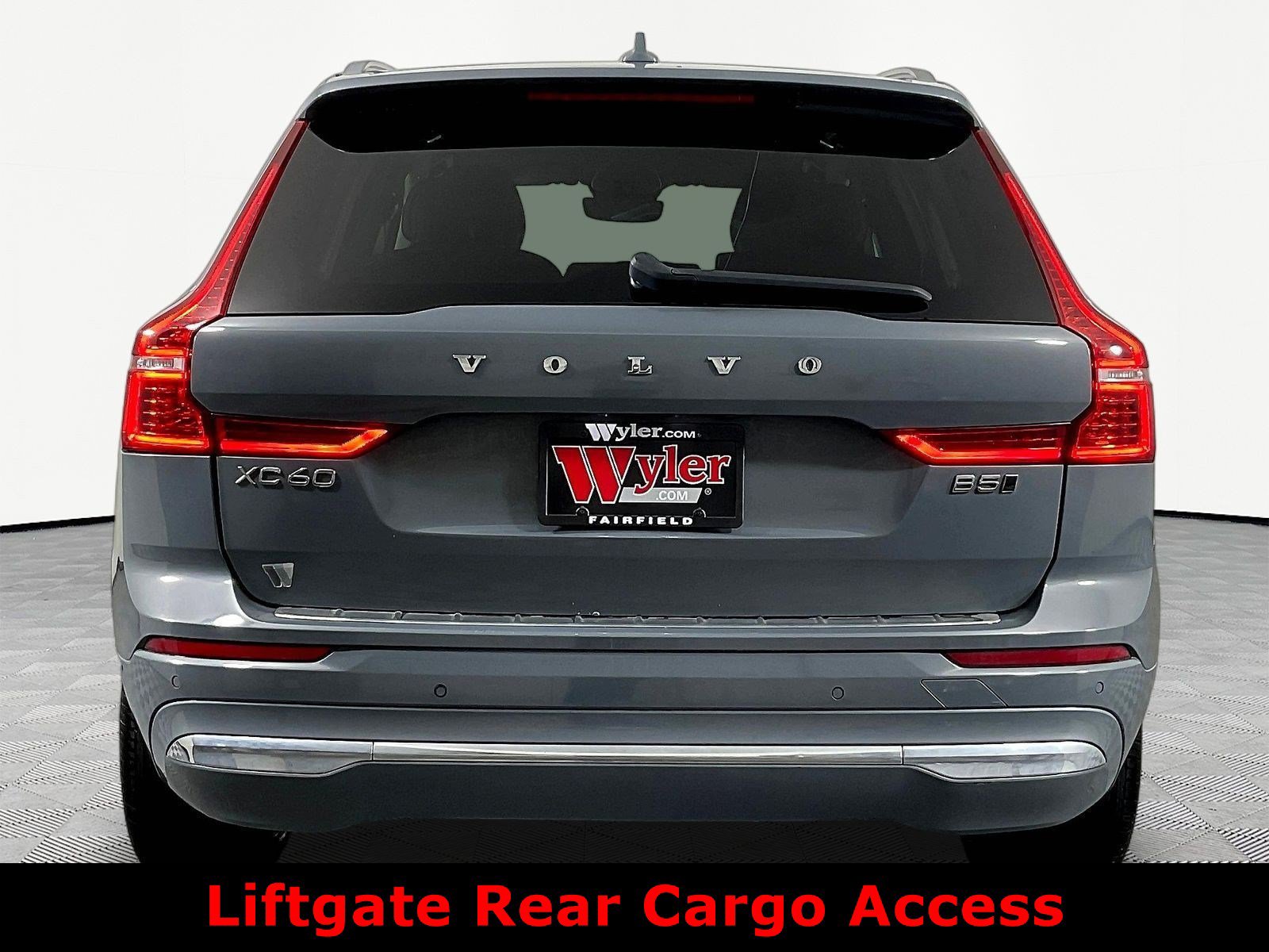 Used 2023 Volvo XC60 B5 Plus w/ Climate Package AWD/4WD image 5