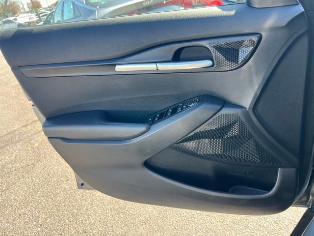 Certified 2023 Kia Seltos LX image 17