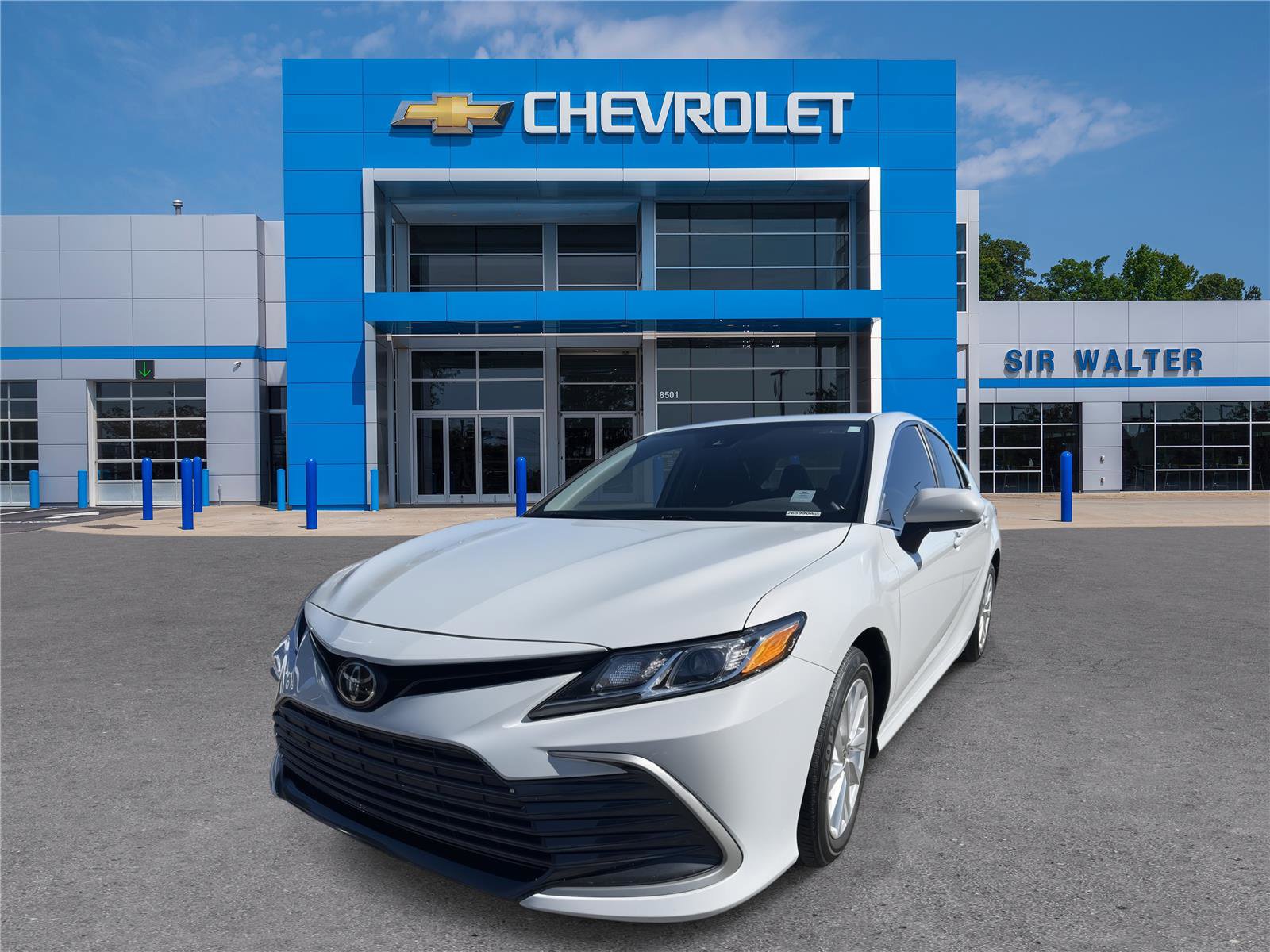 Used 2023 Toyota Camry LE