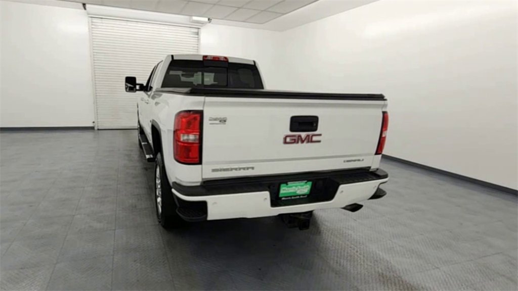 Used 2017 GMC Sierra 2500 Denali w/ Suspension Package, Off-Road image 7