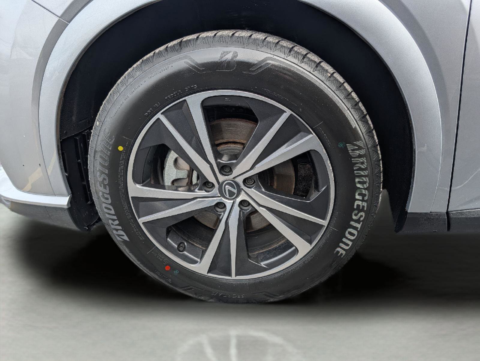 Used 2024 Lexus RX 350 Premium w/ Accessory Package (Z1) image 8