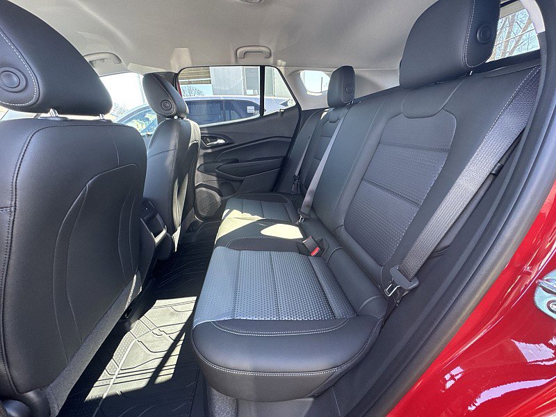 New 2026 Chevrolet Trax LT w/ Driver Confidence Package image 12