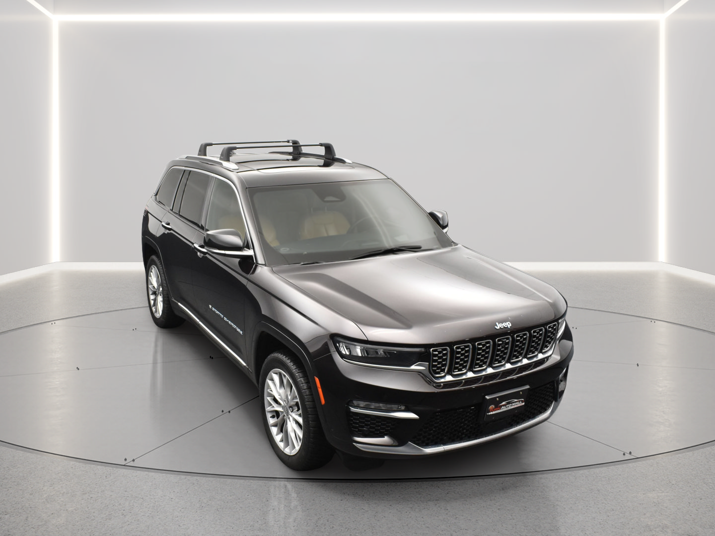 Used 2022 Jeep Grand Cherokee Summit w/ Advanced Protech Group IV AWD/4WD image 17