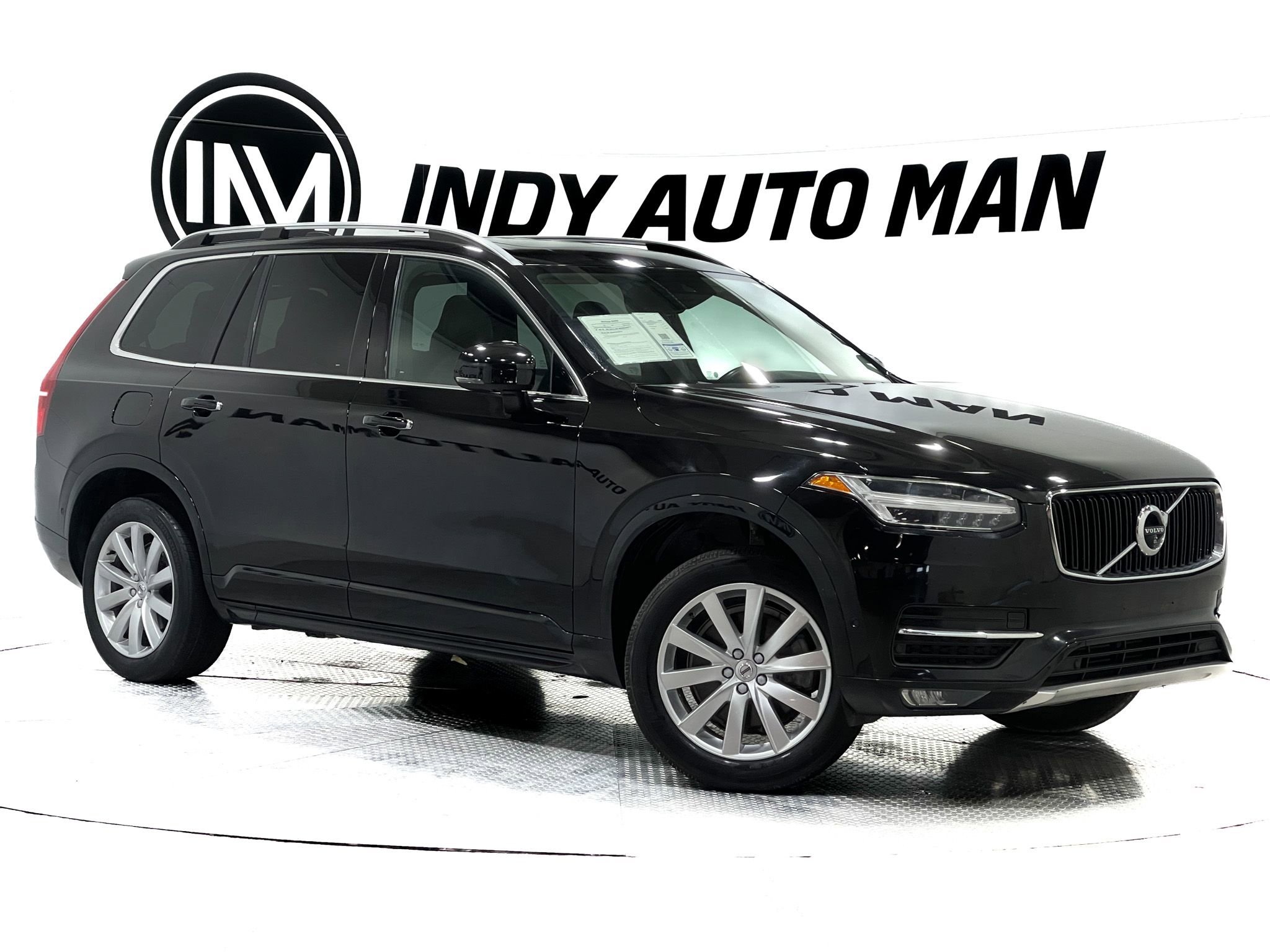 Used 2018 Volvo XC90 T5 Momentum w/ Convenience Package FWD image 2
