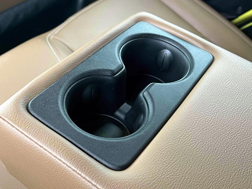 Used 2023 Jeep Wrangler Unlimited Sahara image 15