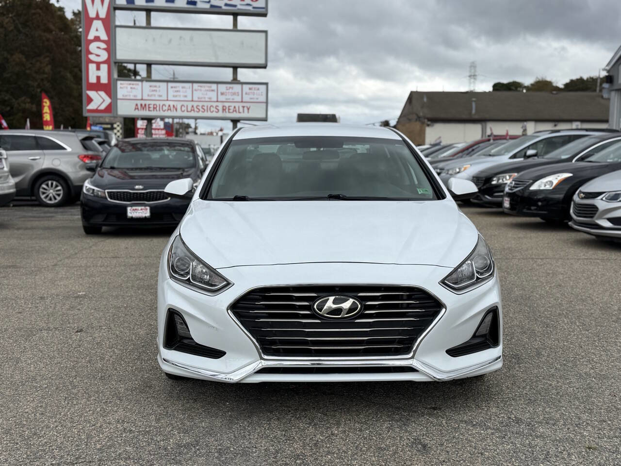 Used 2018 Hyundai Sonata SE image 2
