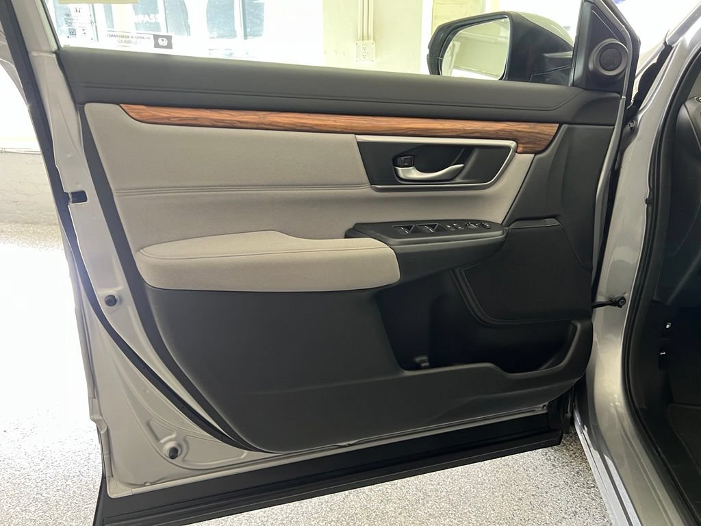 Used 2017 Honda CR-V EX image 39