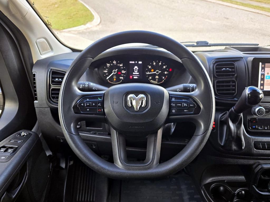 Used 2024 RAM ProMaster 2500 w/ Convenience Group image 11