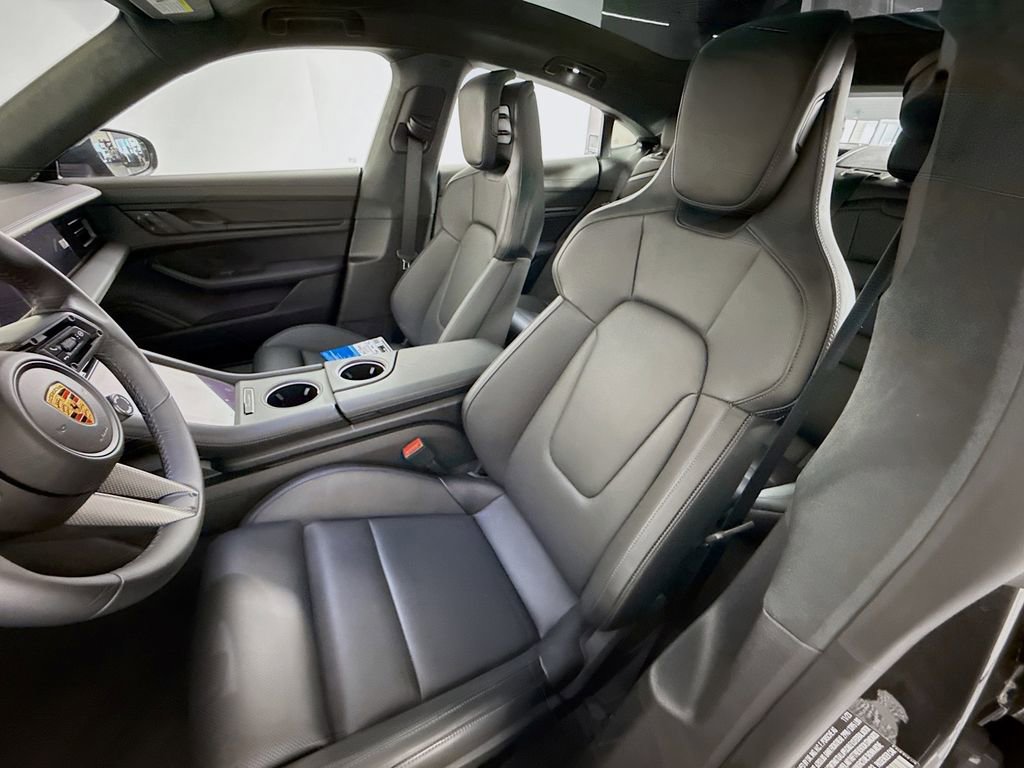 Used 2024 Porsche Taycan GTS image 5