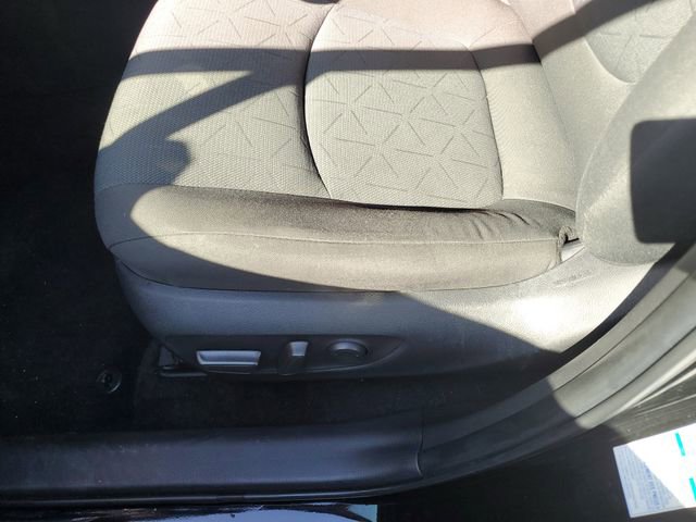 Used 2022 Toyota RAV4 XLE w/ Convenience Package AWD/4WD image 25