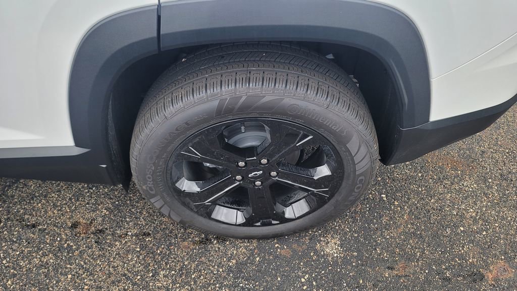 New 2026 Chevrolet Equinox LT w/ Convenience Package II AWD/4WD image 8