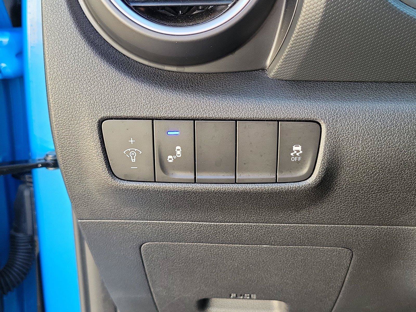 Used 2018 Hyundai Kona SEL FWD image 20