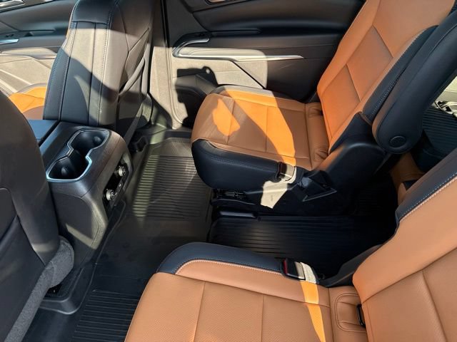 New 2027 Chevrolet Traverse Z71 w/ LPO, Floor Liner Package AWD/4WD image 43